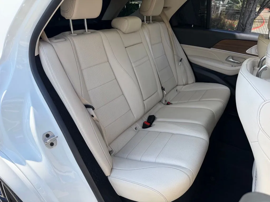 Mercedes-Benz GLE photo 38