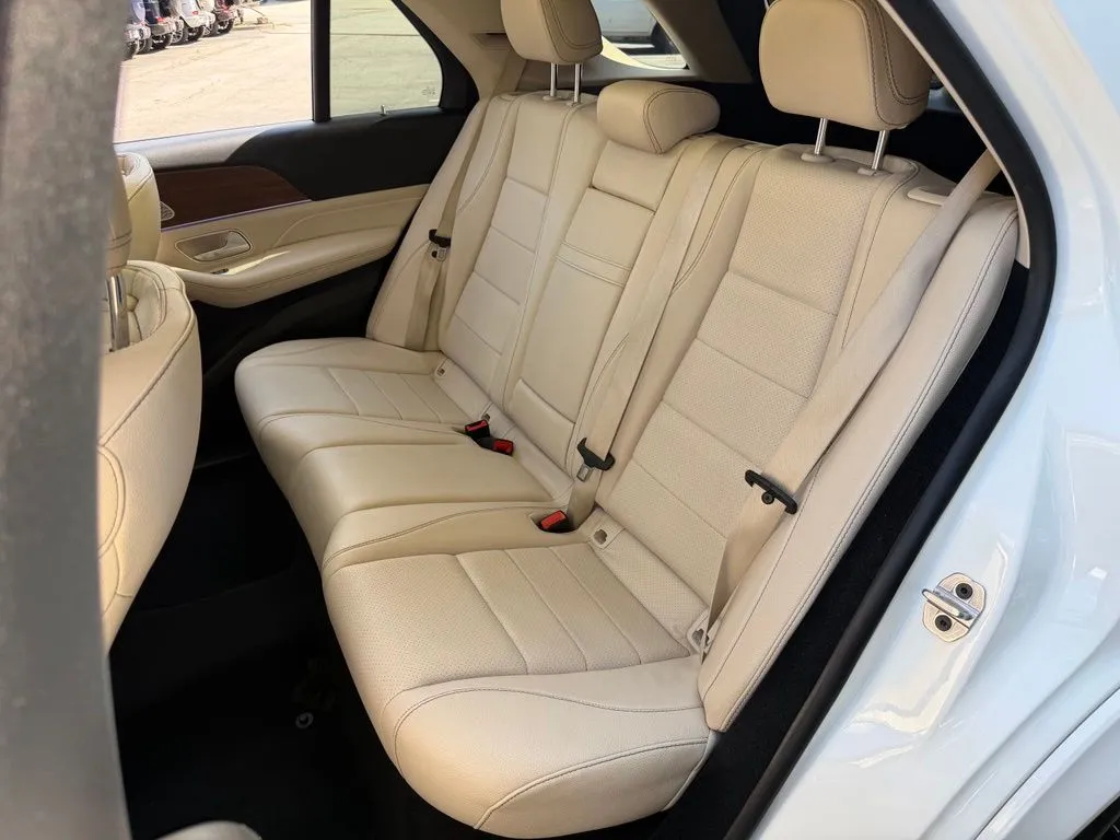 Mercedes-Benz GLE photo 31