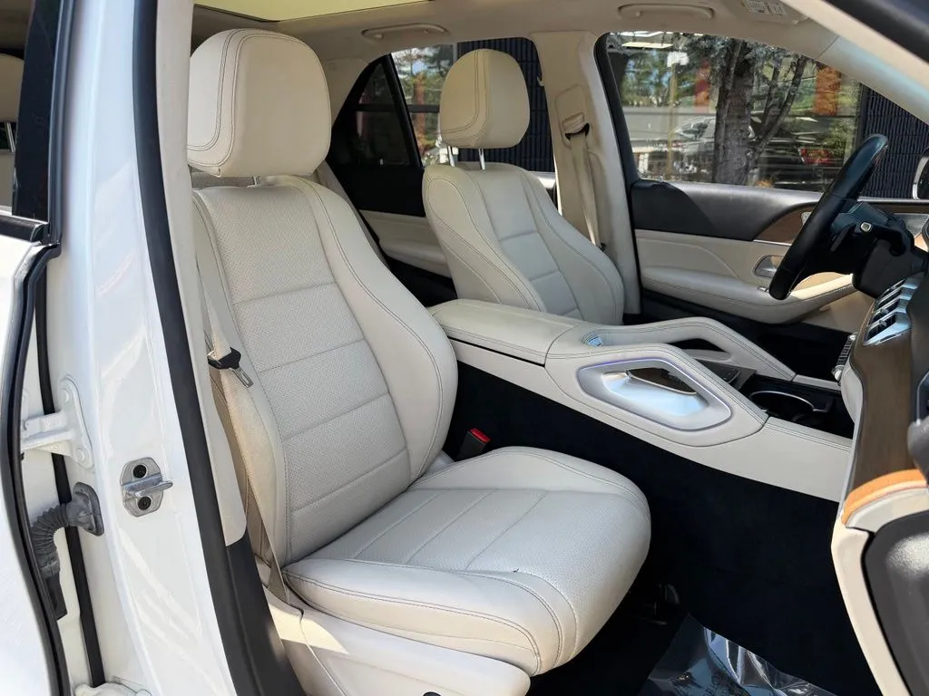 Mercedes-Benz GLE photo 34