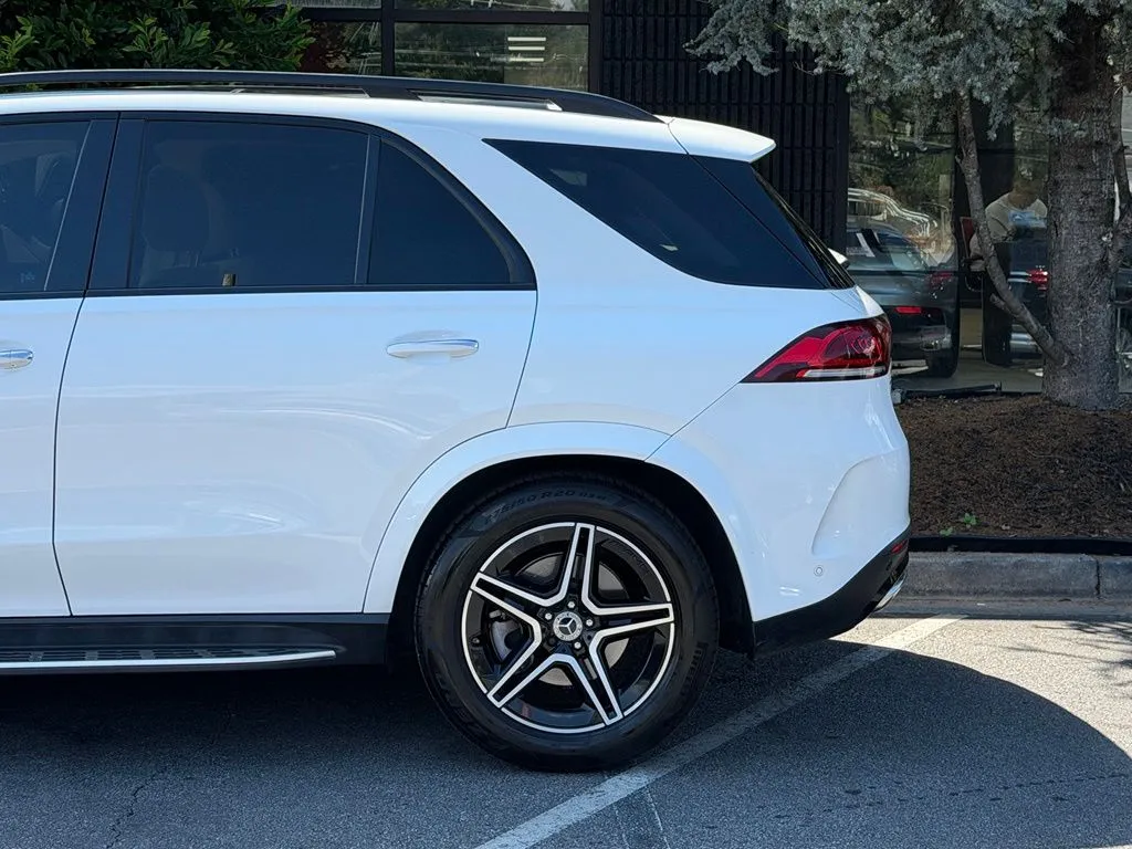 Mercedes-Benz GLE photo 11