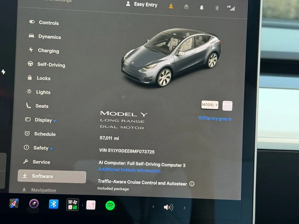 Tesla Model Y photo 48