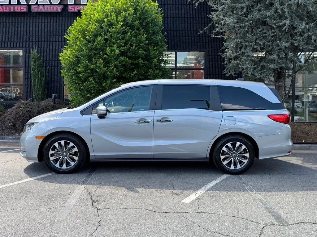 Honda Odyssey photo 9