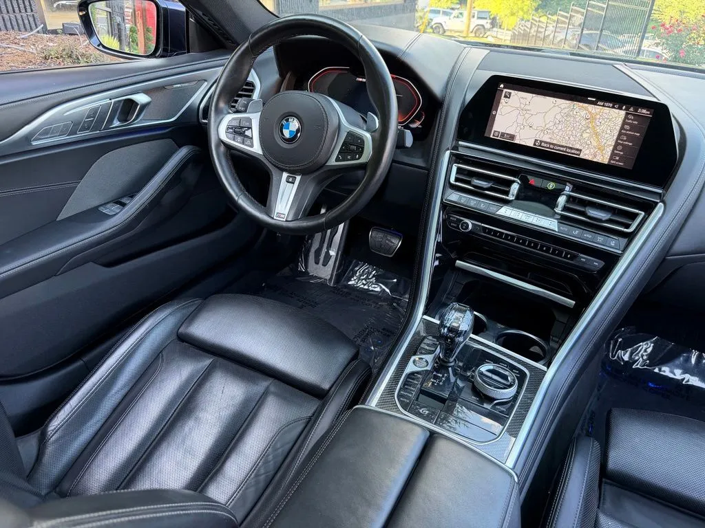 BMW 8 Series photo 42