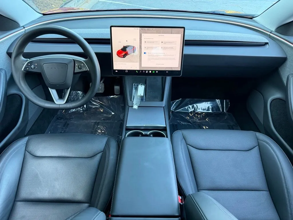 Tesla Model 3 photo 40