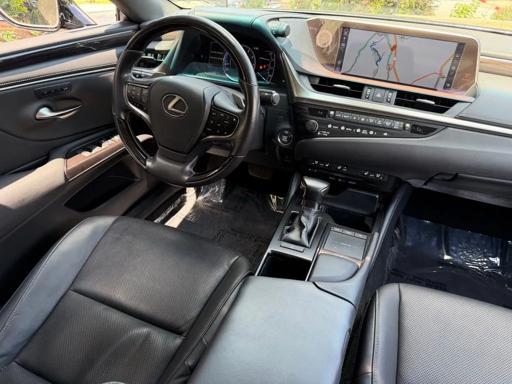 Lexus ES photo 41