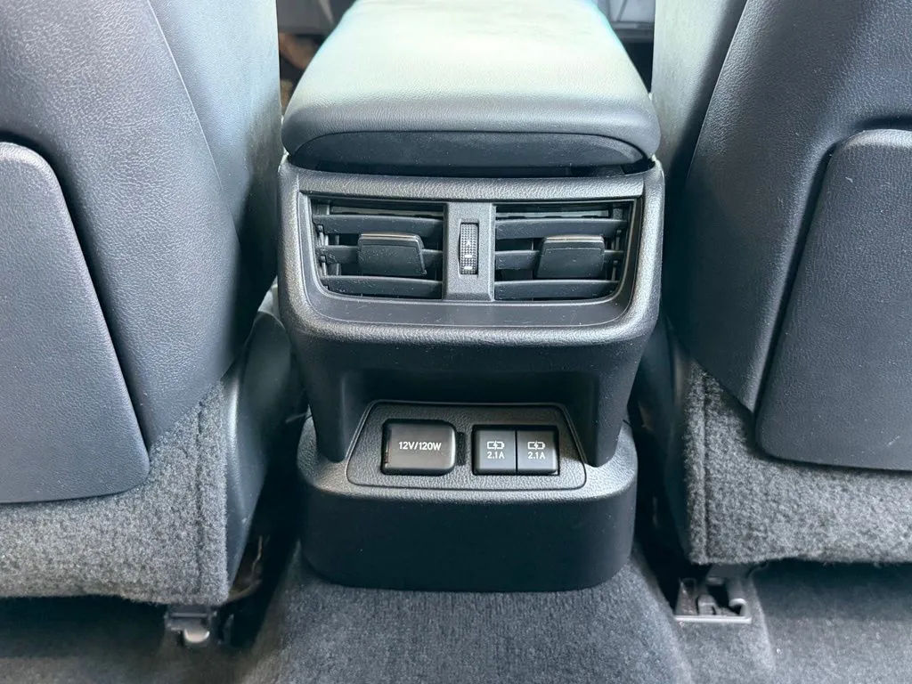 Lexus ES photo 51