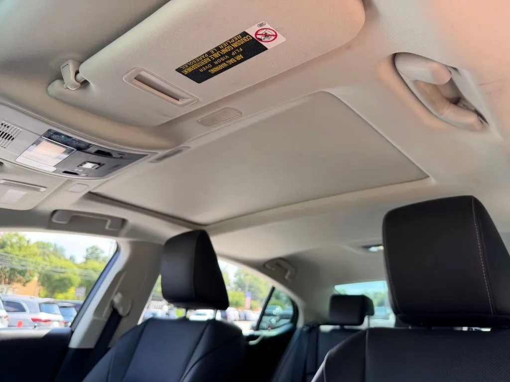 Lexus ES photo 52