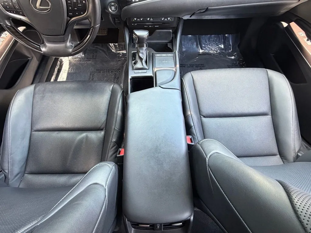 Lexus ES photo 49