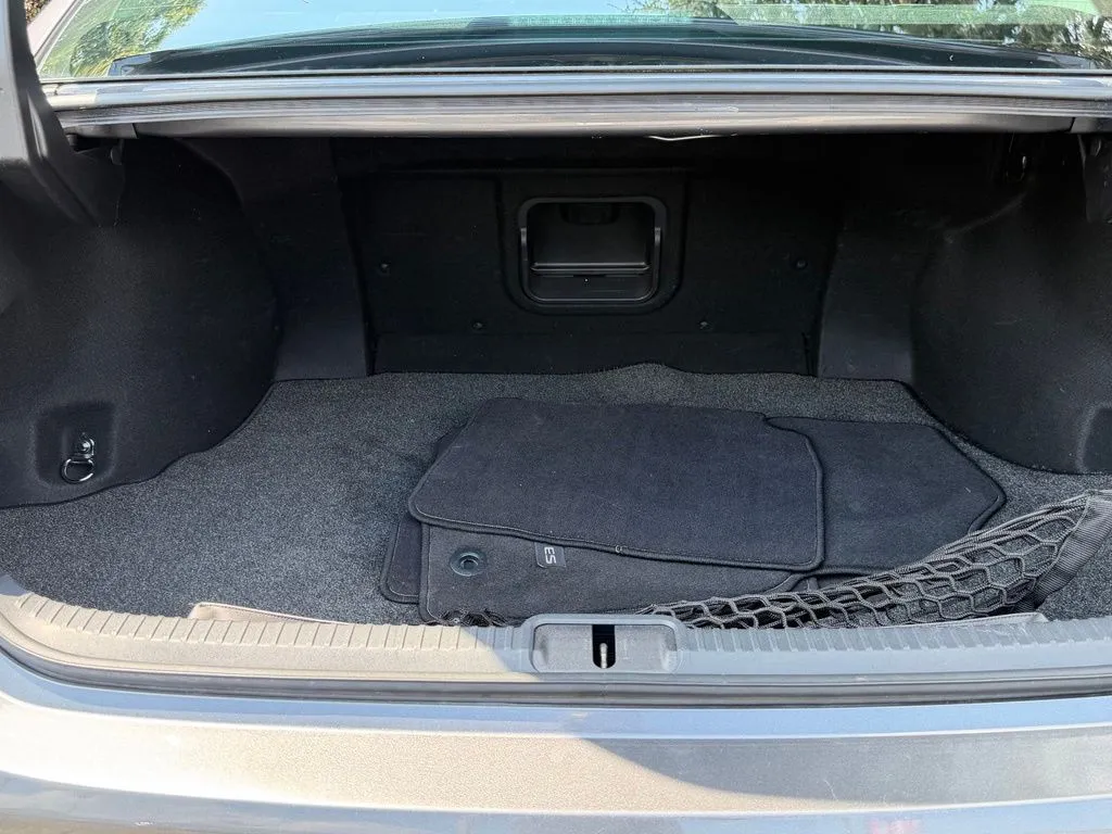 Lexus ES photo 18