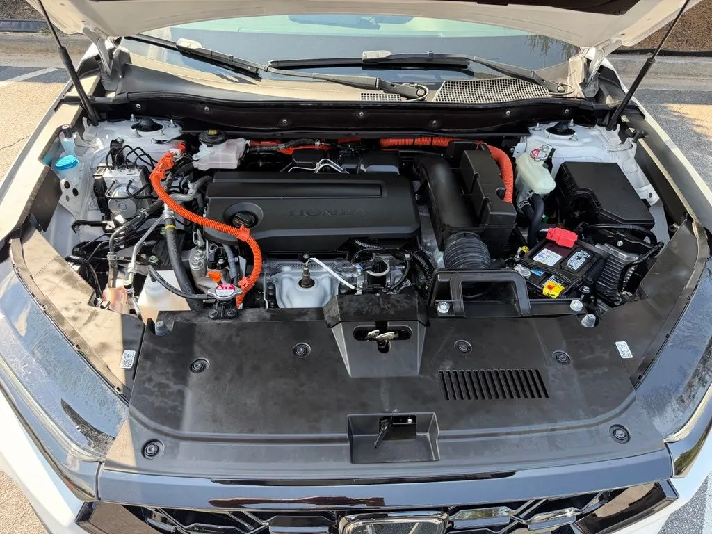 Honda CR-V Hybrid photo 6
