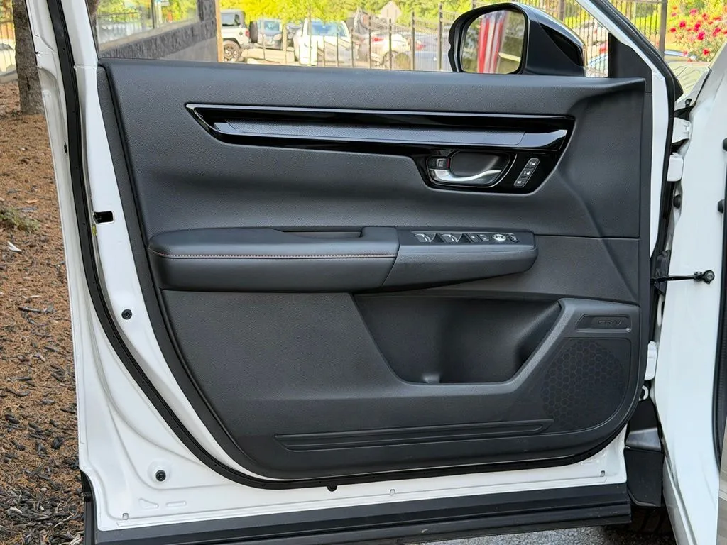 Honda CR-V Hybrid photo 26