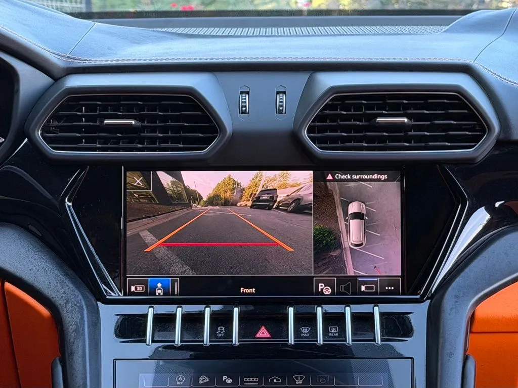 Lamborghini Urus photo 49