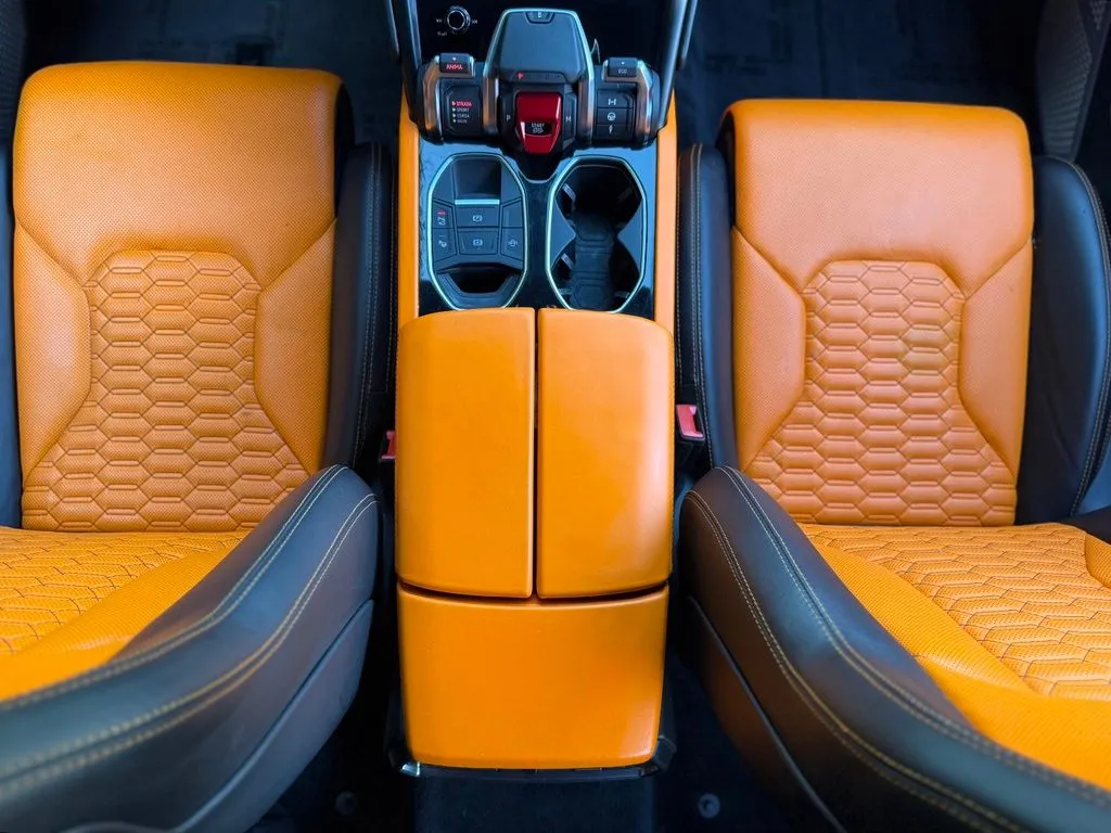 Lamborghini Urus photo 52