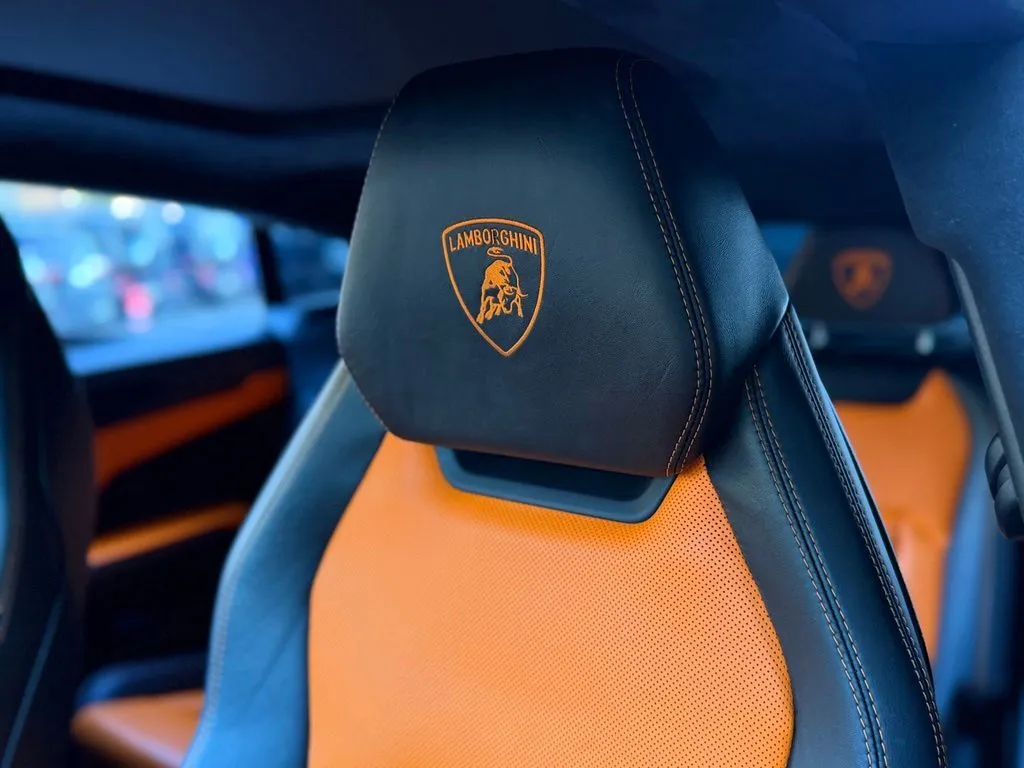 Lamborghini Urus photo 56