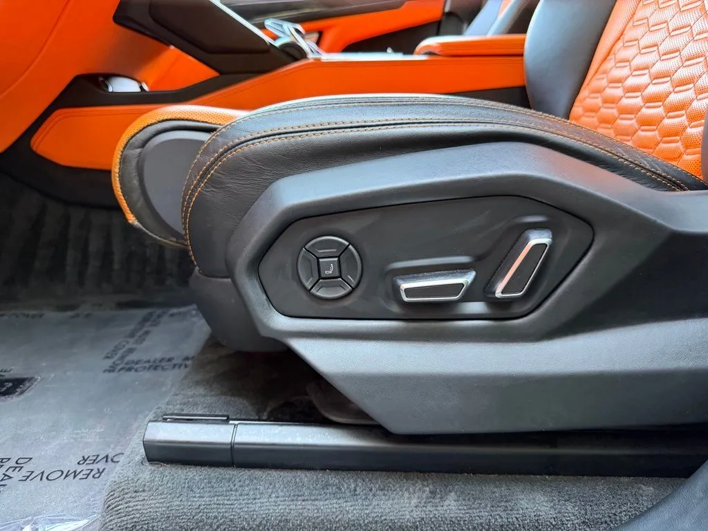 Lamborghini Urus photo 27