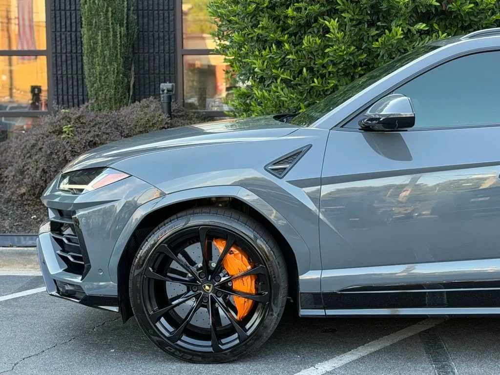 Lamborghini Urus photo 10