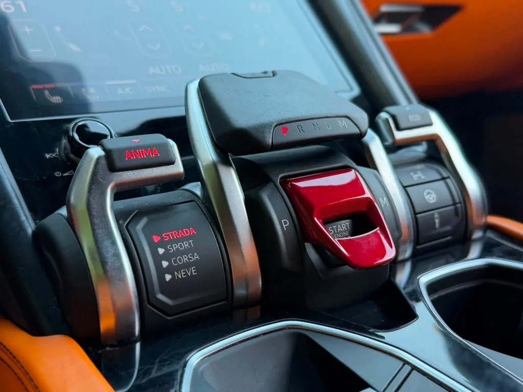 Lamborghini Urus photo 51