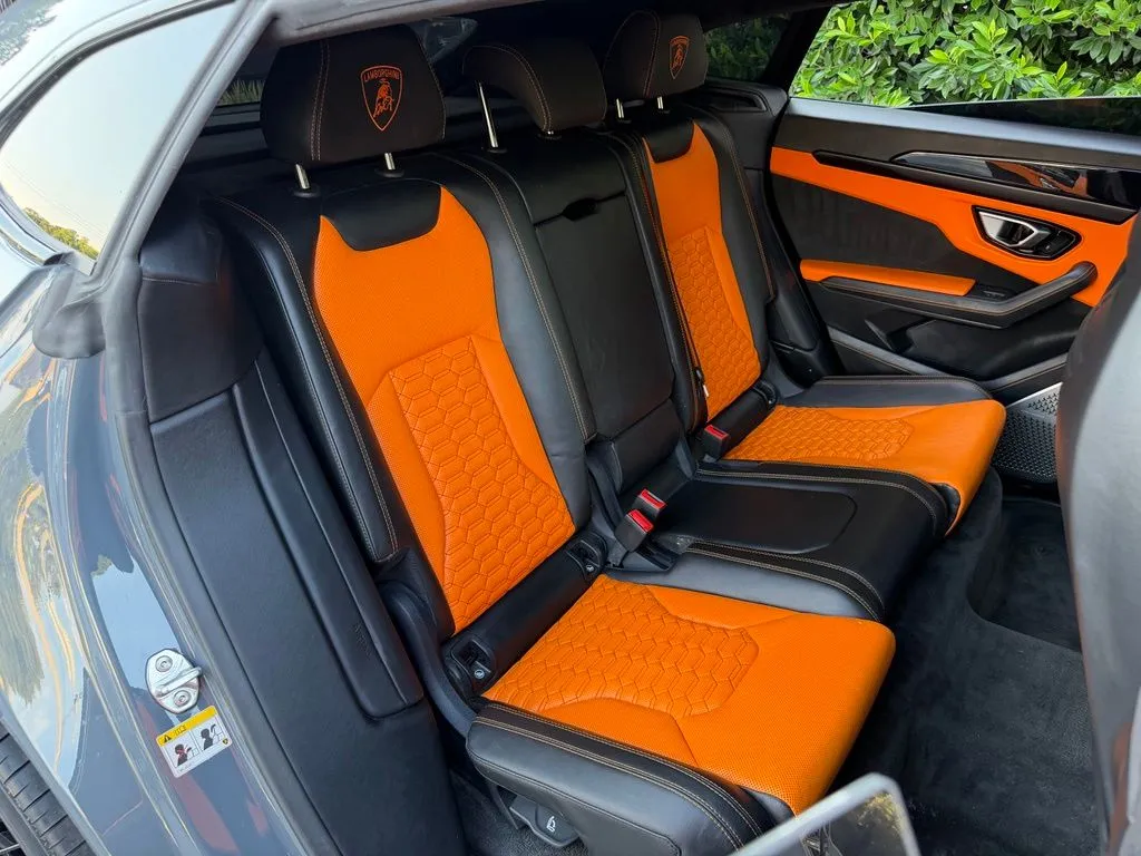 Lamborghini Urus photo 40