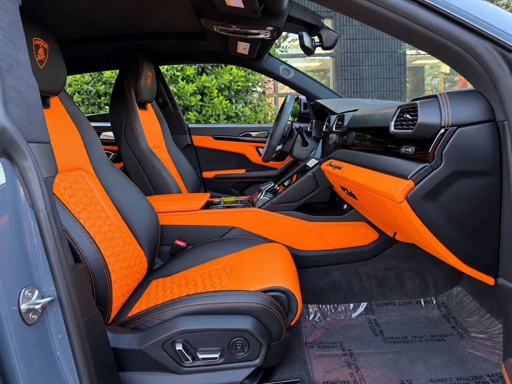 Lamborghini Urus photo 34