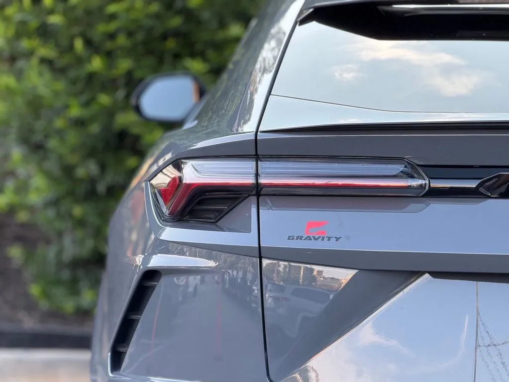 Lamborghini Urus photo 15