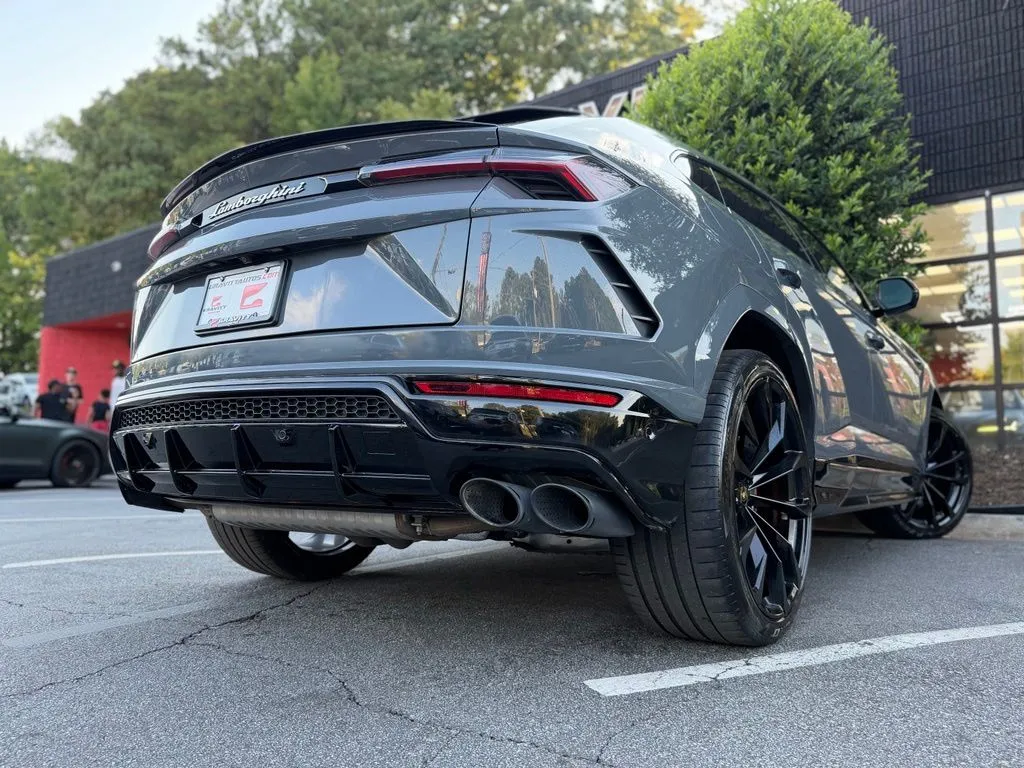 Lamborghini Urus photo 13