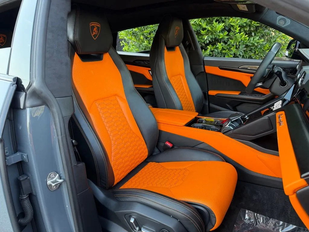 Lamborghini Urus photo 35