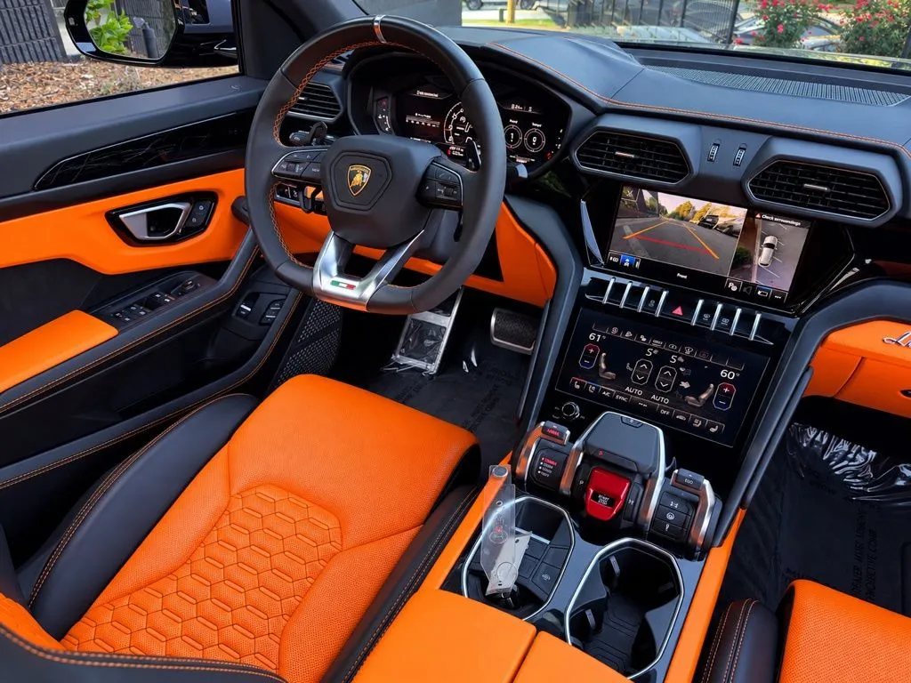Lamborghini Urus photo 42