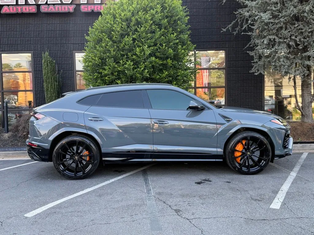 Lamborghini Urus photo 21