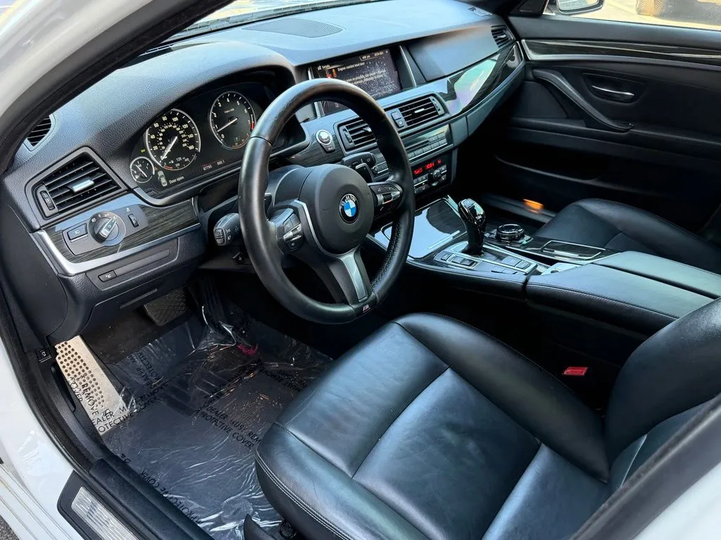 BMW 5 Series photo 24