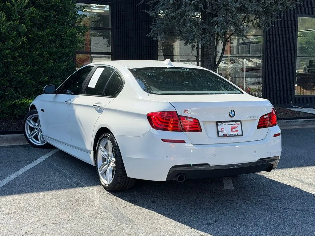 BMW 5 Series photo 19
