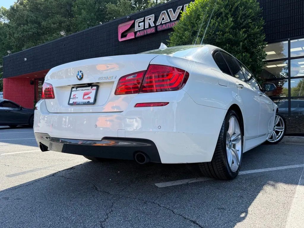 BMW 5 Series photo 13