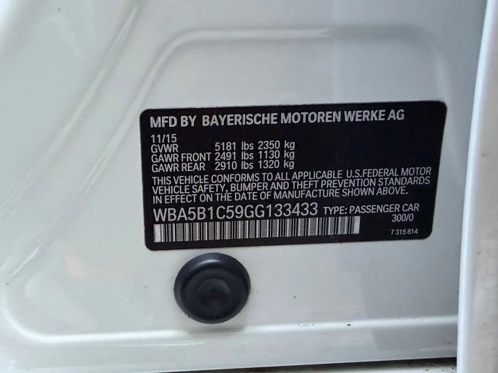 BMW 5 Series photo 50