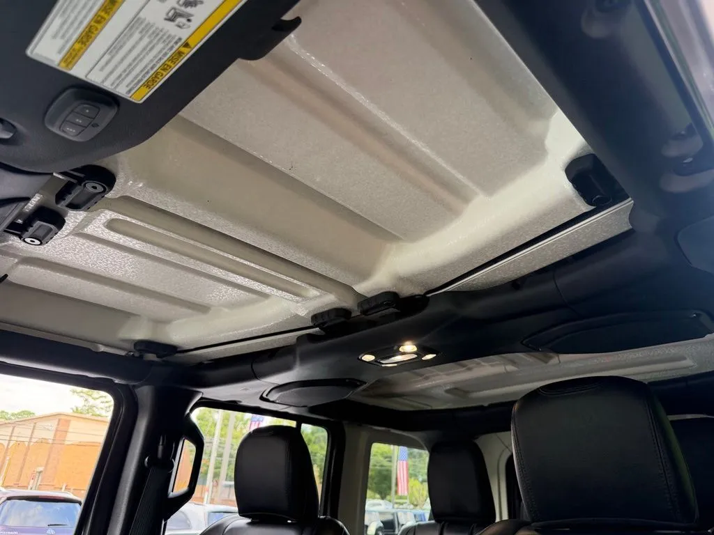 Jeep Wrangler photo 54