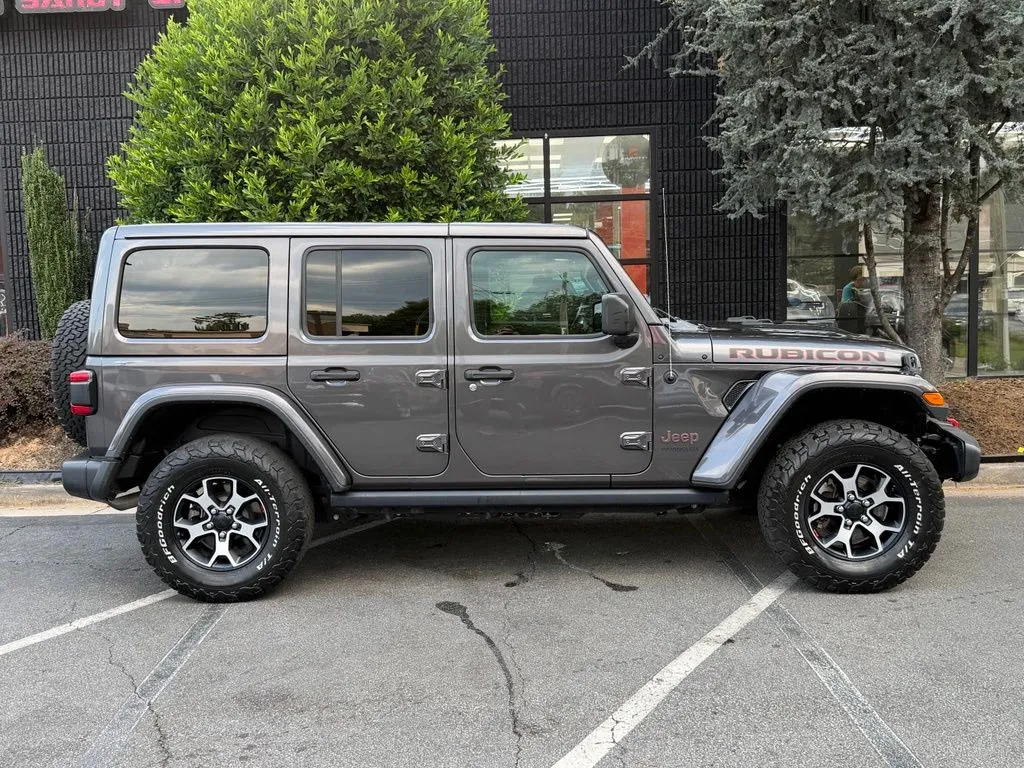 Jeep Wrangler photo 22