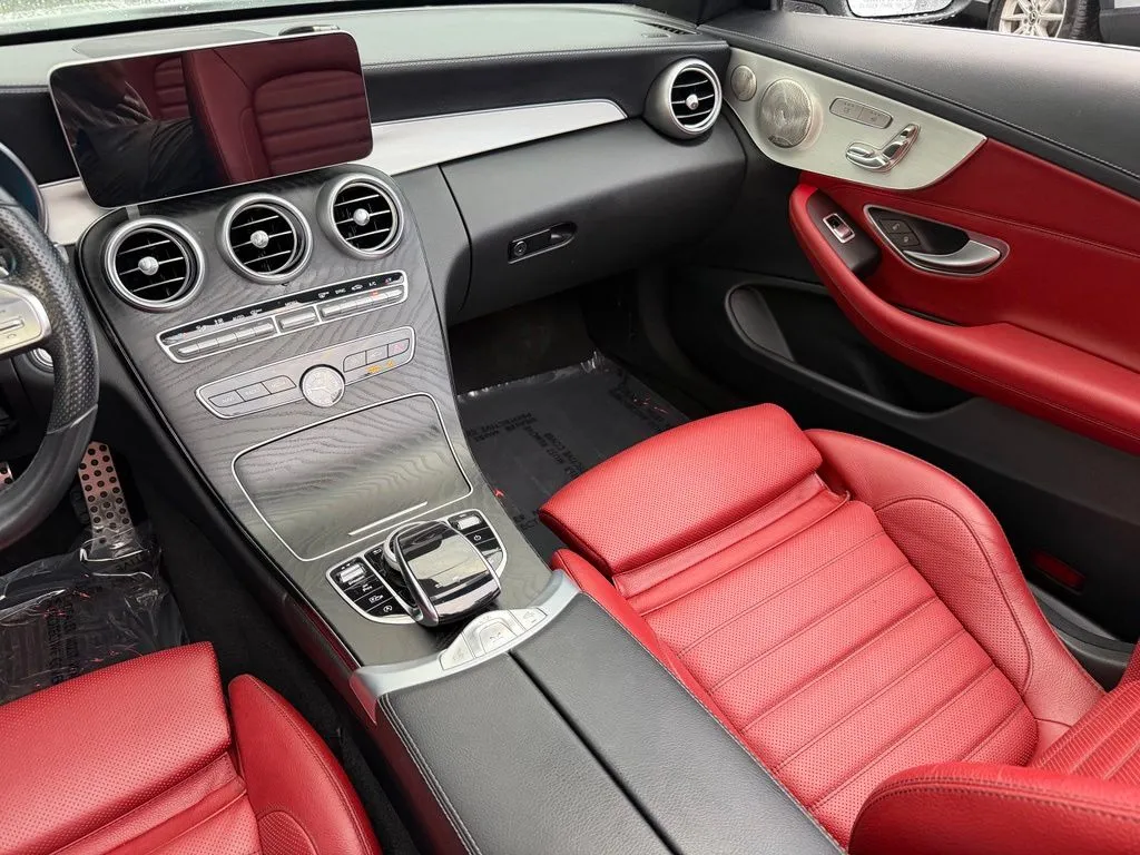 Mercedes-Benz C-Class photo 39