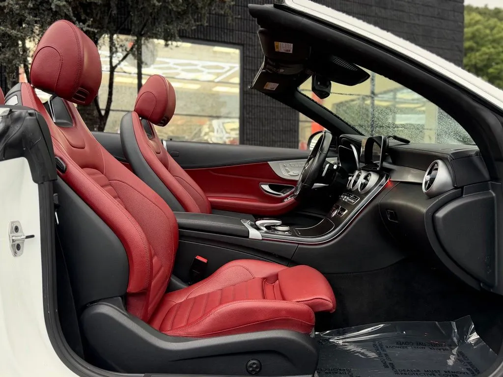 Mercedes-Benz C-Class photo 32