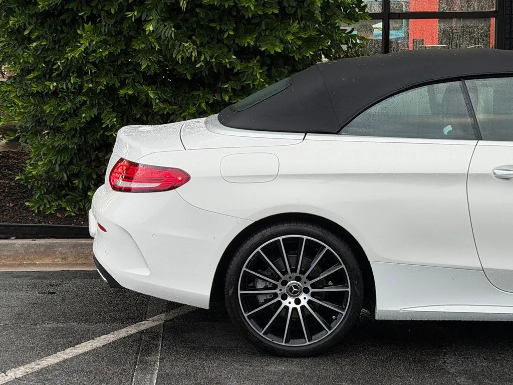 Mercedes-Benz C-Class photo 22