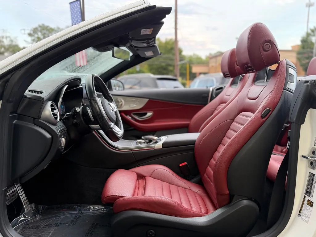 Mercedes-Benz C-Class photo 25