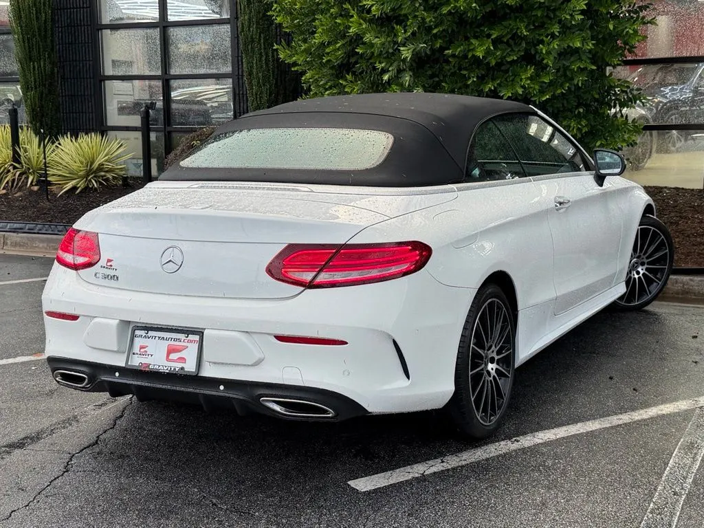 Mercedes-Benz C-Class photo 12