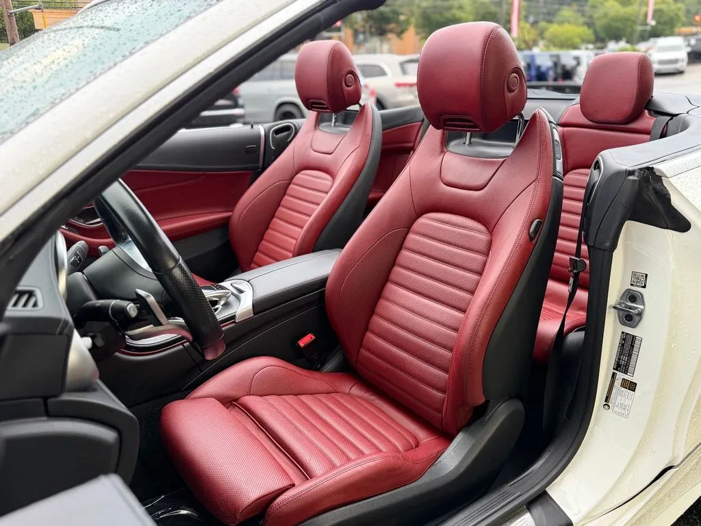 Mercedes-Benz C-Class photo 26
