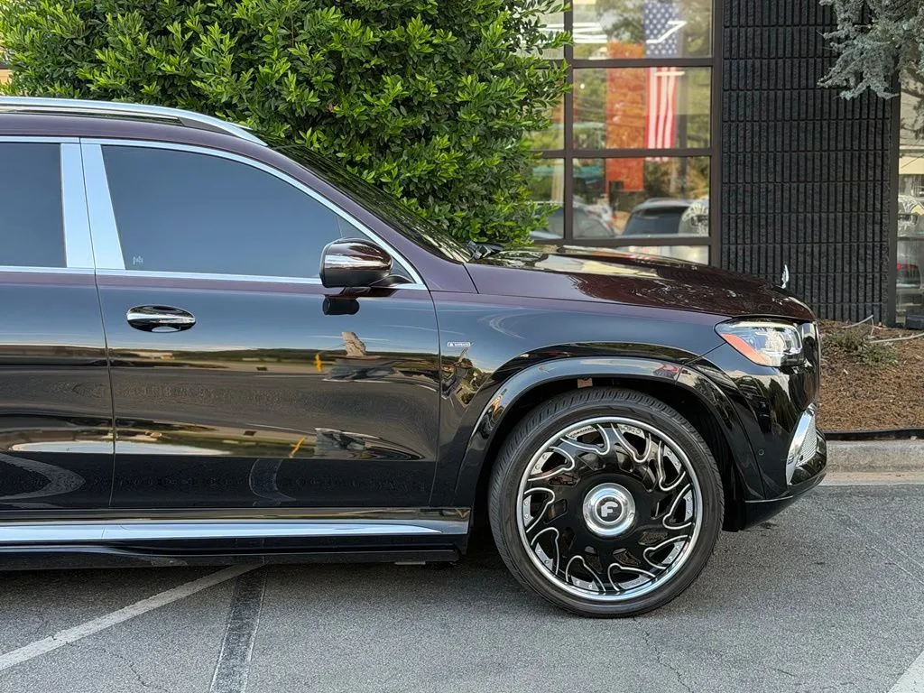 Mercedes-Benz GLS photo 23