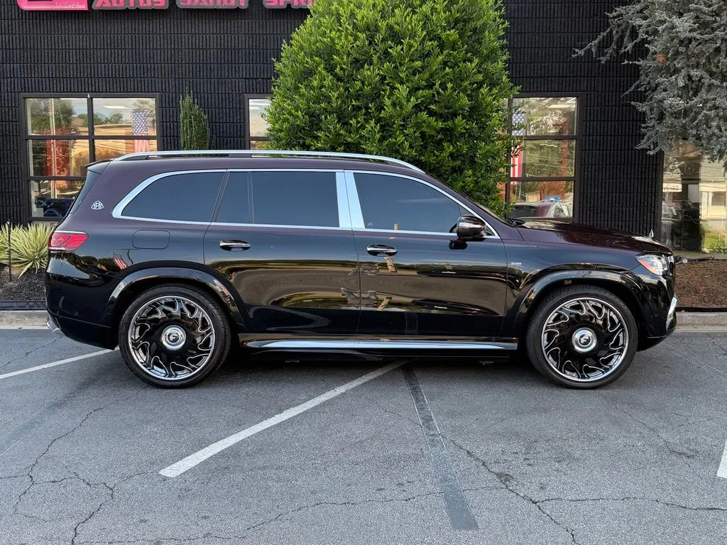 Mercedes-Benz GLS photo 21