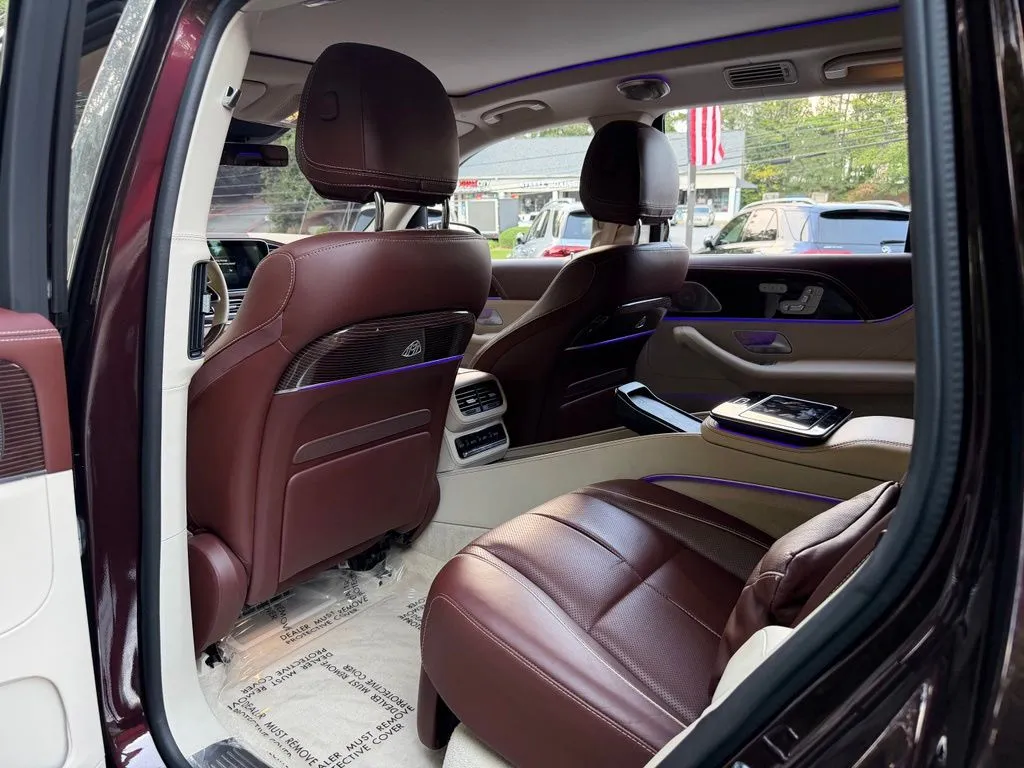 Mercedes-Benz GLS photo 30