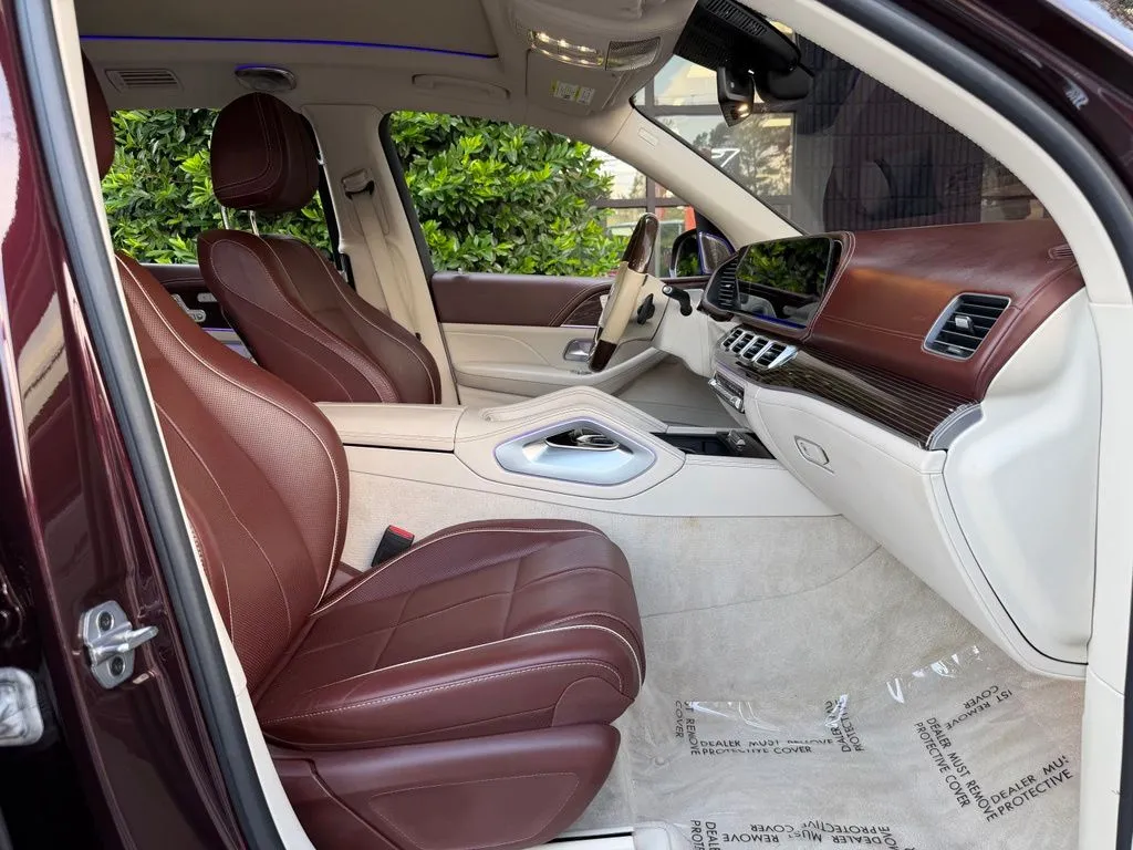 Mercedes-Benz GLS photo 33