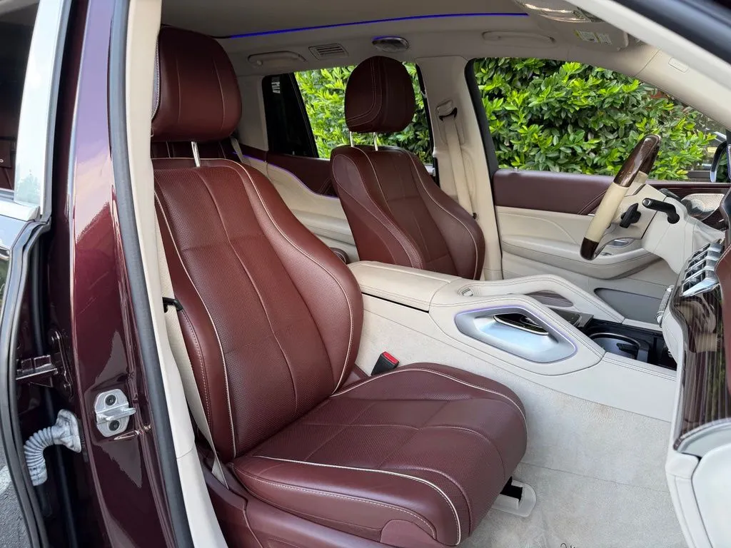 Mercedes-Benz GLS photo 34