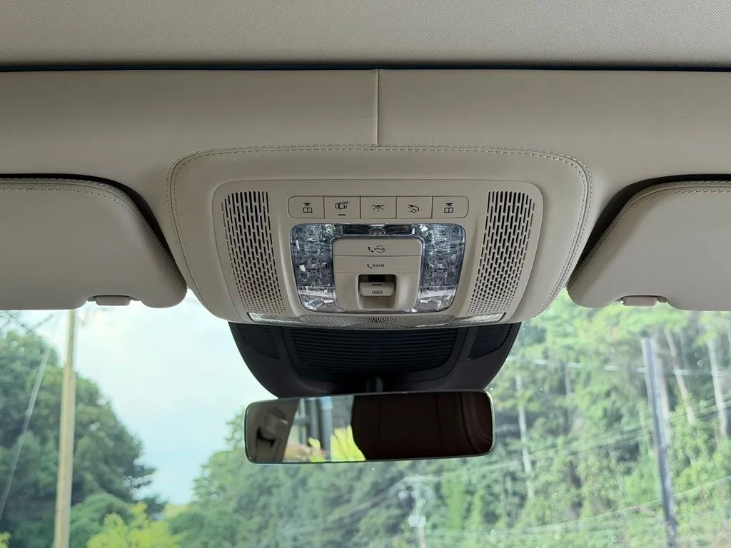 Mercedes-Benz GLS photo 48