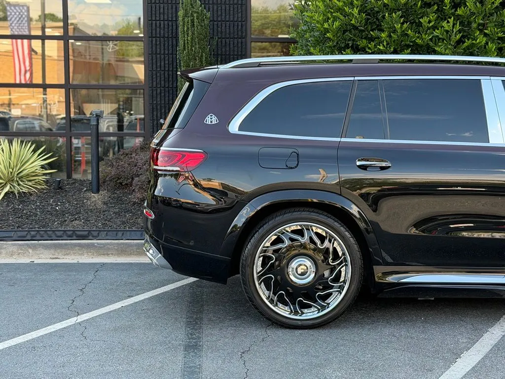 Mercedes-Benz GLS photo 22
