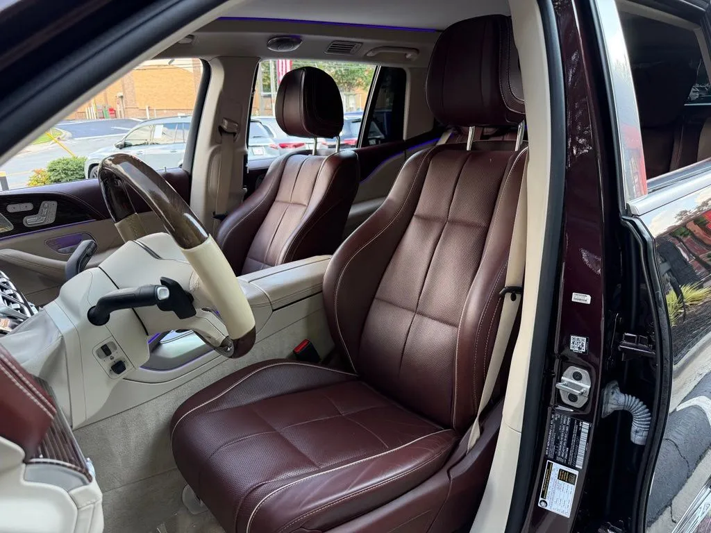 Mercedes-Benz GLS photo 26