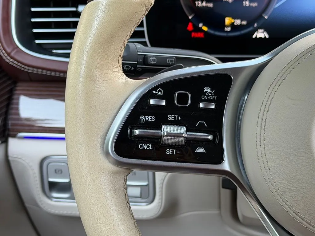 Mercedes-Benz GLS photo 43