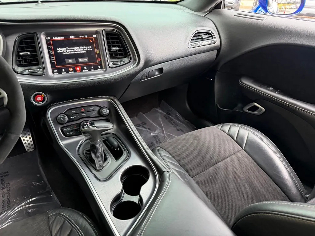 Dodge Challenger photo 38